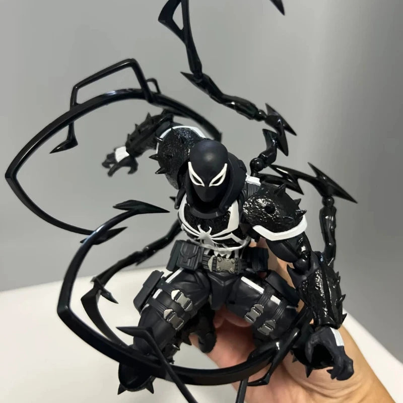 Kaiyodo Revoltech Amazing Yamaguchi Agent Venom Fully Articulated Action Figure Marvel Collectible Model In Stock Figure Ornamen
