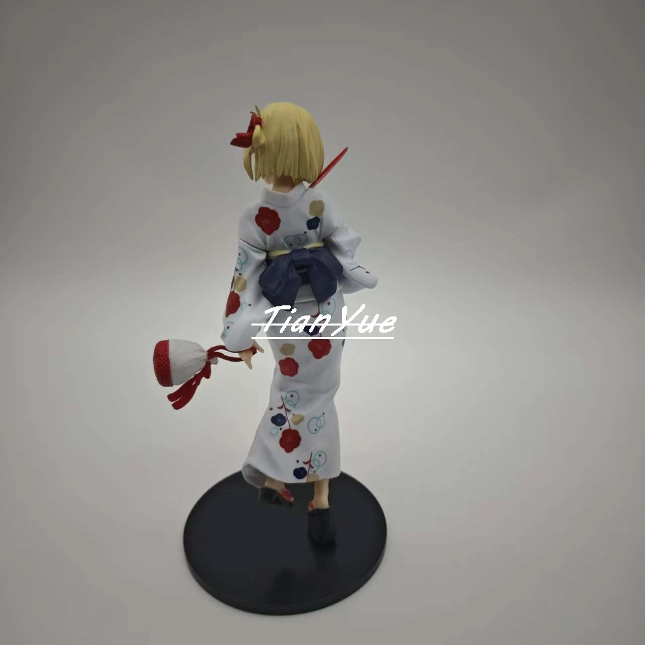 Lycoris Recoil Nishikigi Chisato and Takina Inoue Kimono Girl Action Figure Model Toy 20cm