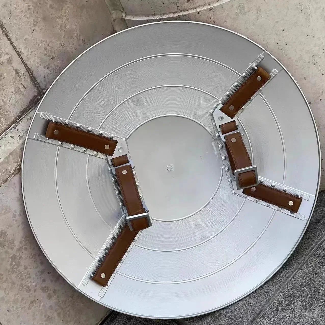 60 cm Superheld Captain America Shield Premium-Version Modell Plastikwaffen Kostüm Kostümparty Bühnengeschenk Spielzeugsammlung