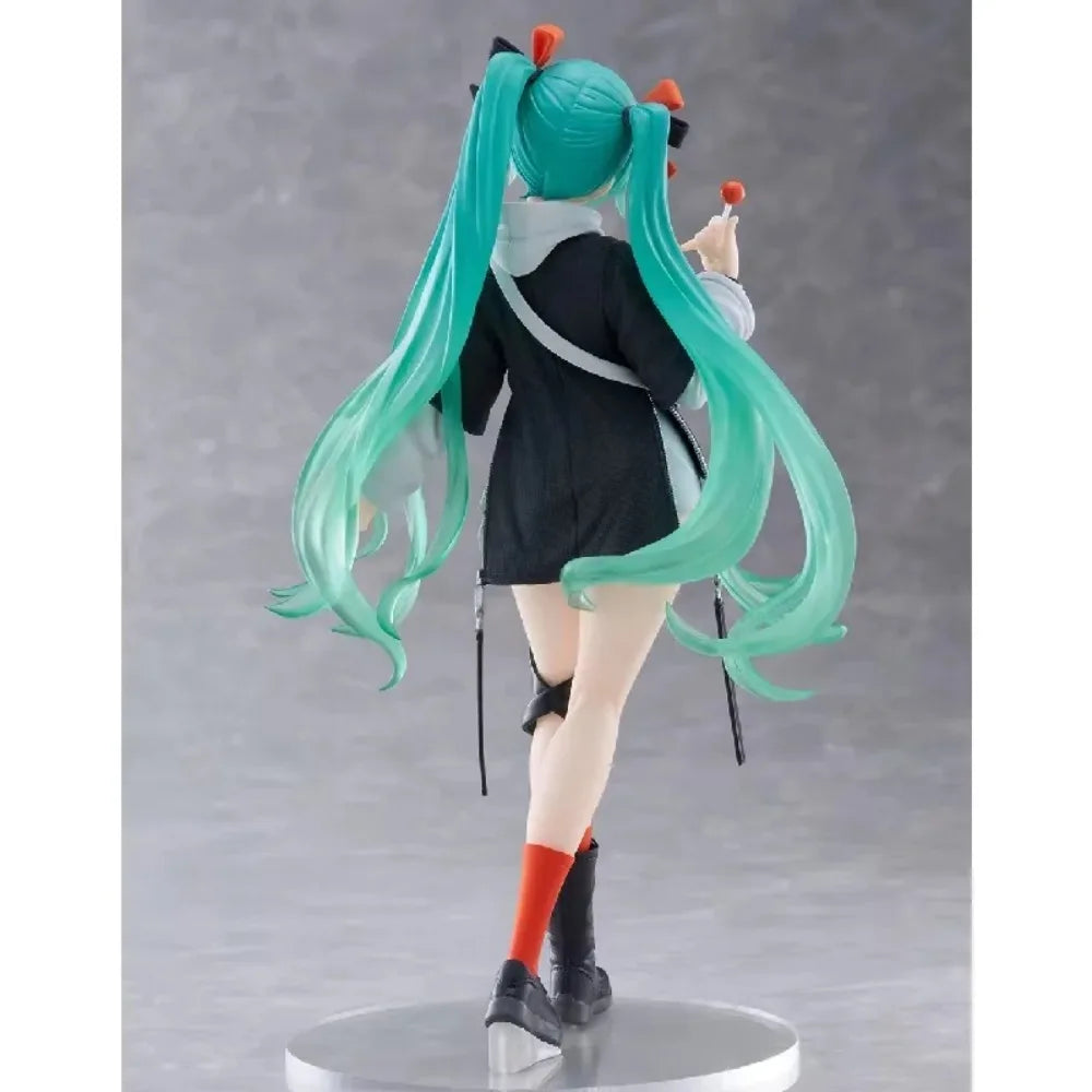 In Stock Authentic TAITO Fashion VOCALOID Hatsune Miku Punk Future Scenery Manual Model Toys Holiday Gifts