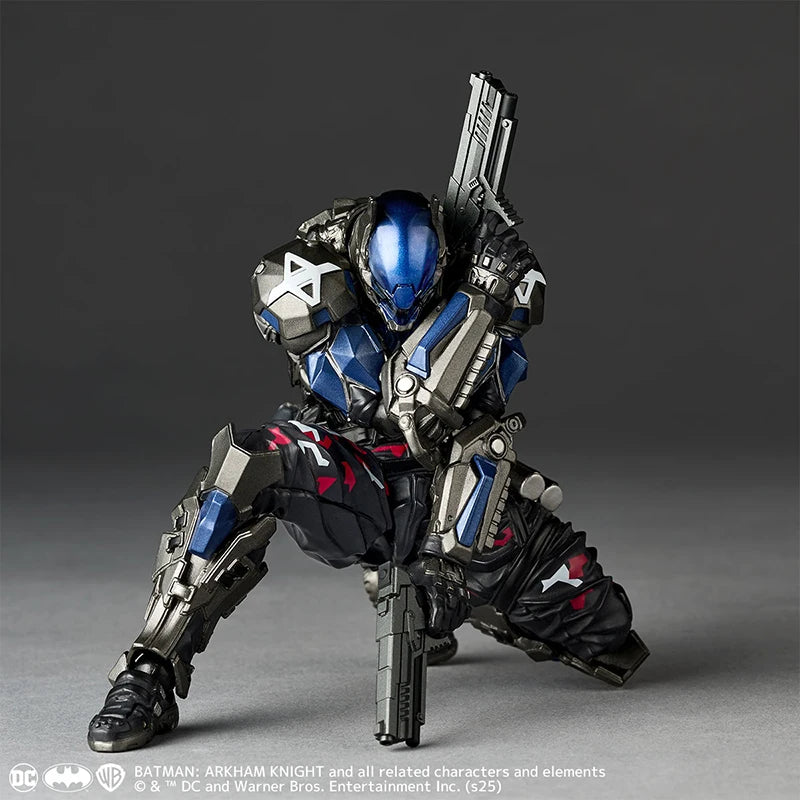 Original Kaiyodo Revoltech Amazing Yamaguchi Batman Arkham Knight Ver 1.5 In Stock Anime Action Collection Figures Model Toys