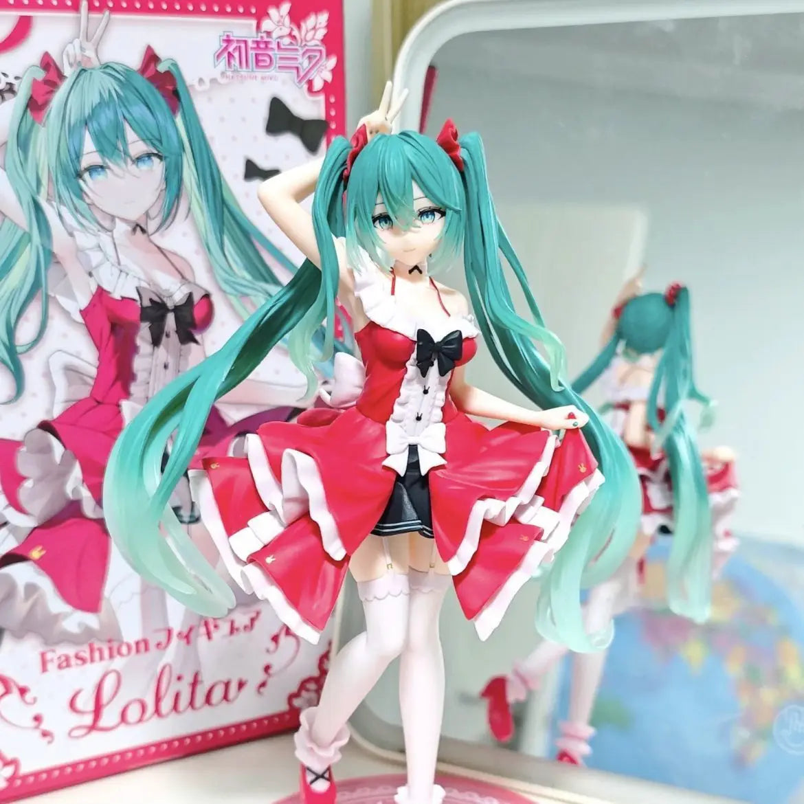 The Hatsune Miku Lolita Figure Fashion Anime Miku Collection Action Figurine Kawaii Cute Model Desktop Ornaments Toy