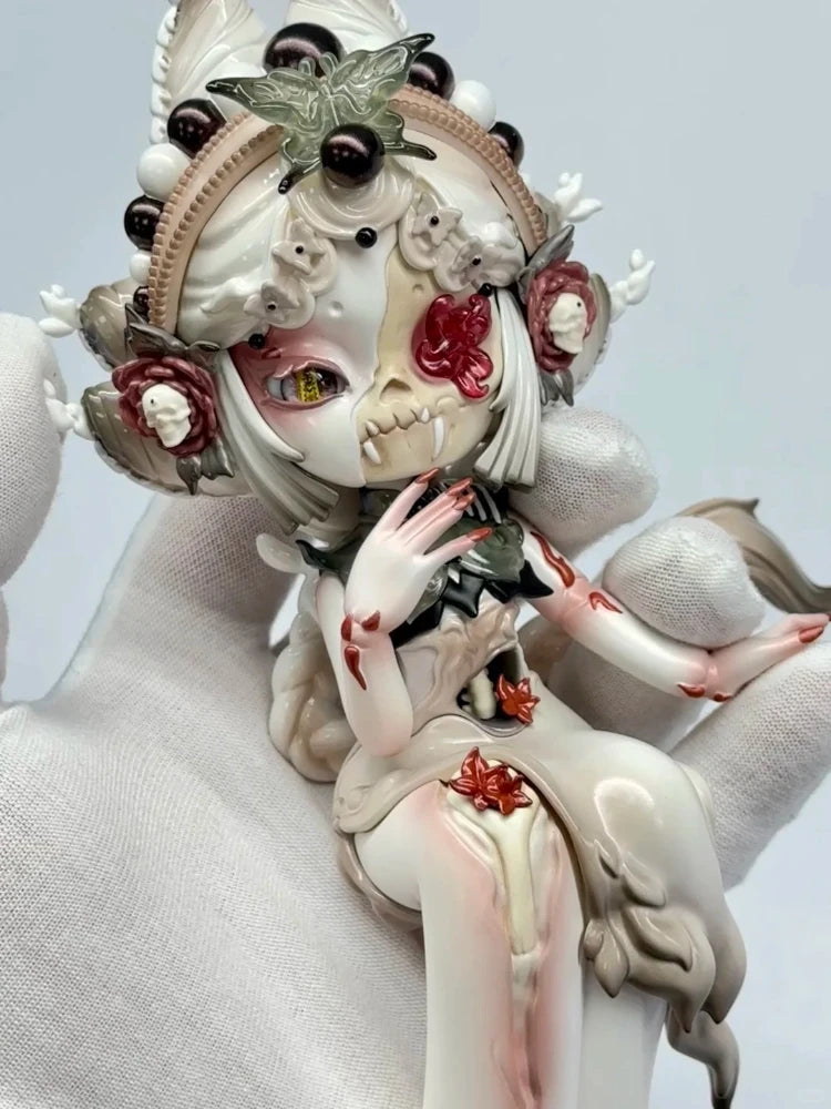 NEW Dominator Svia Fallen Angle Action Figure Black and White Queen Doll Vintage Elf Beauty Baby Designers Toy Art Collection