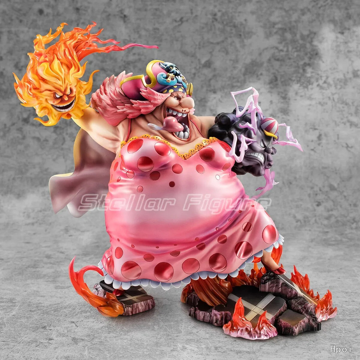 【SF】In Stock MegaHouse Portrait.Of.Pirates ONE PIECE Charlotte Linlin Figures Model Collection Gift