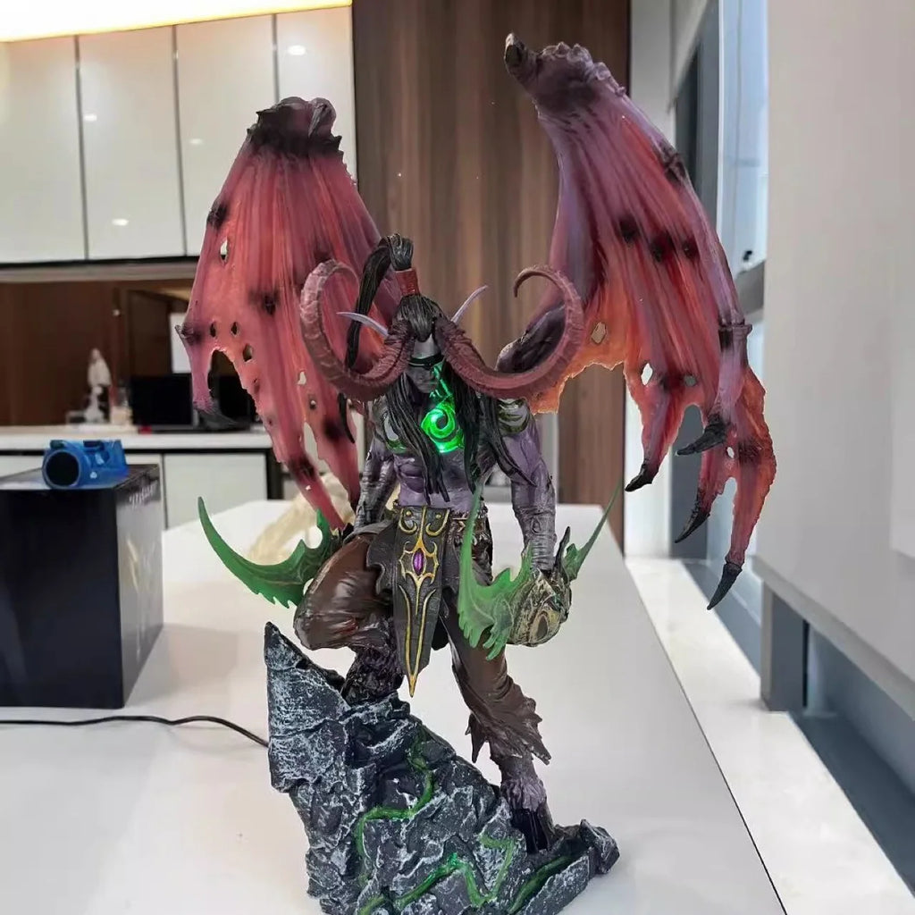 Налична 35 см World of Warcraft Demon Hunter Illidan екшън фигурка висококачествен модел играчка национална версия колекционерски артикул