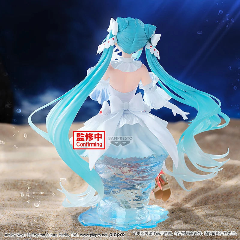 В наличност BANPRESTO EVOLVE Clearluxe Хацуне Мику -Clione Ver.- PVC 18CM Аниме екшън фигурки Модел Колекция играчка
