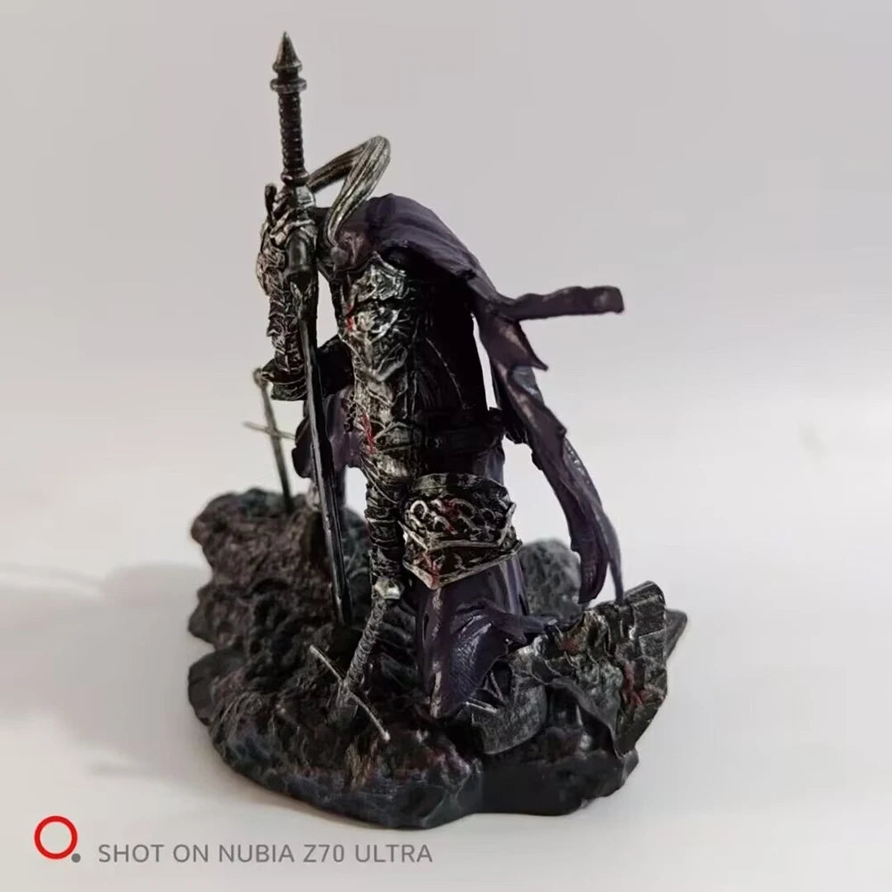 DARK SOULS Figure Artorias Strolling Through Dark Souls III The Abyss PVC Action Figure Amine Christmas Gift