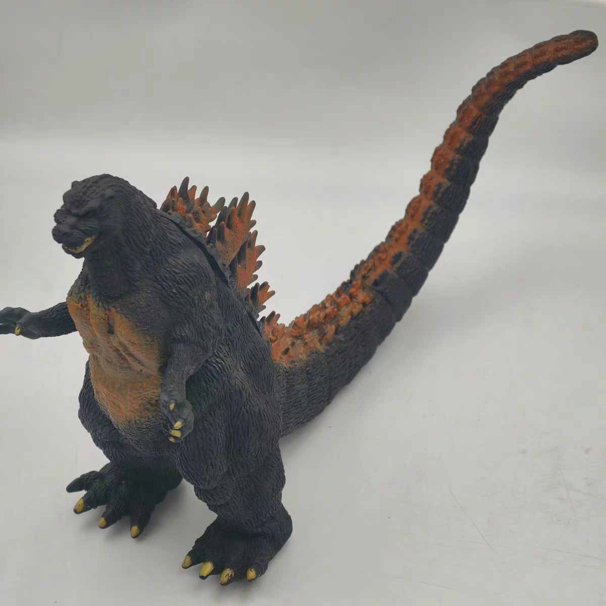 Burning Godzilla (Movie Version) Suit-Style Figure